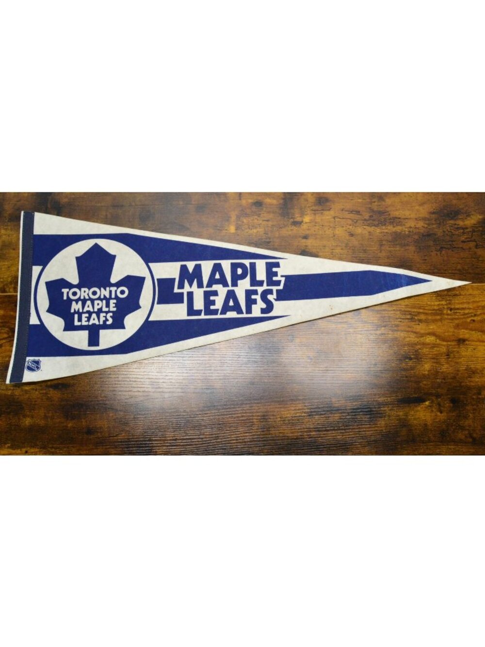 Vintage NHL Toronto Maple Leafs pennant 30 inches